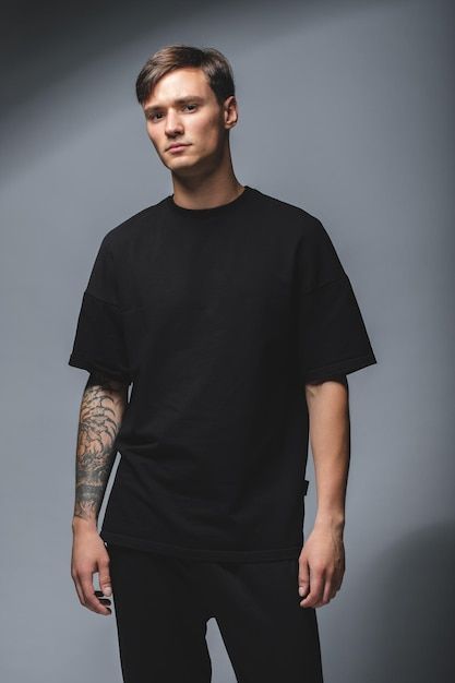 BLACK OVERSIZED T- SHIRT 210 GSM